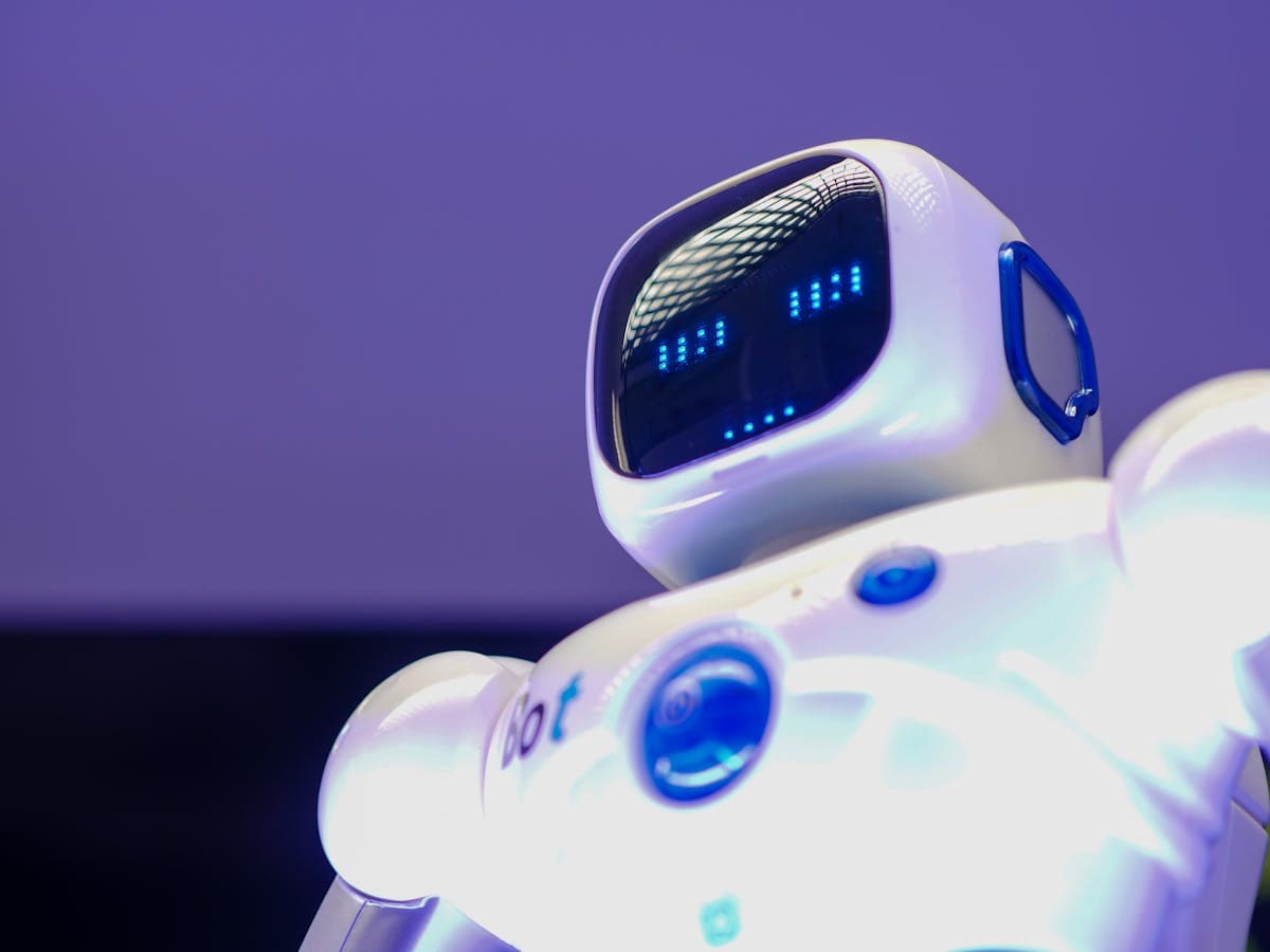 Intelligent Chatbots & Agents